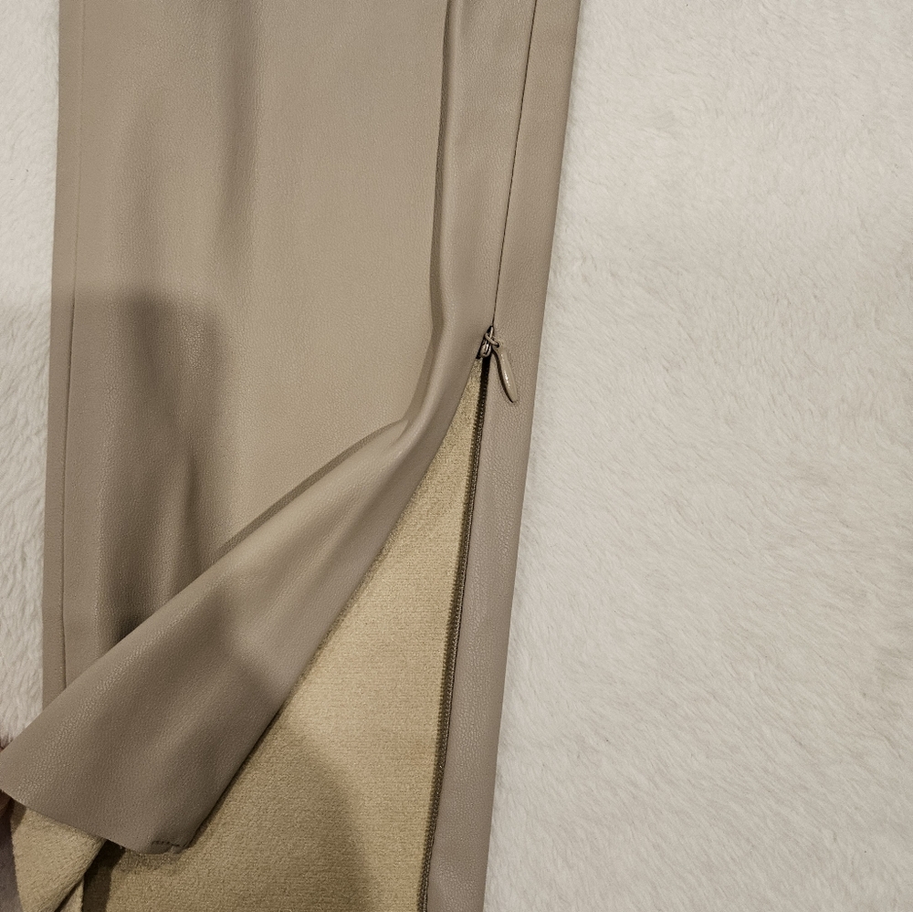Pants - Picture 5 of 6